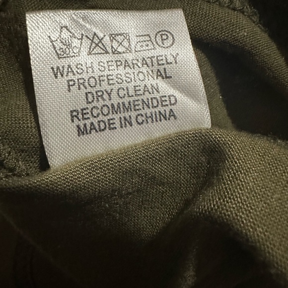 "Wife Mom Boss" graphic T-shirt In Olive Green - Picture 3 of 4